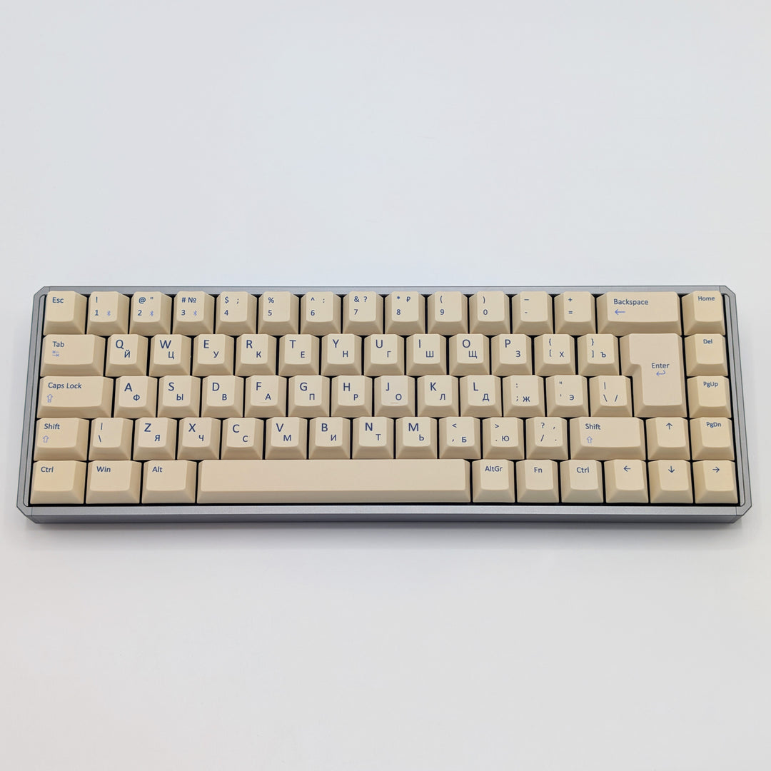 Beige QWERTY &amp; RUSSIAN PBT keycaps on a mechanical keyboard, featuring OEM profile keys with White, Cream, Beige and Off White Keycaps