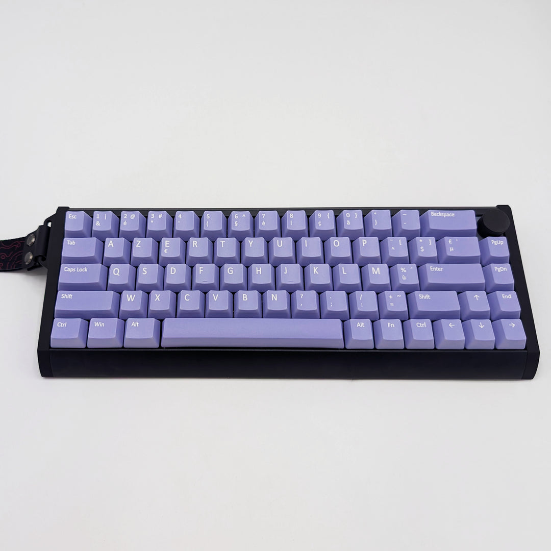 Customisable Light Purple non-backlit AZERTY PBT keycaps with white legends on a mechanical keyboard, featuring OEM profile keys.