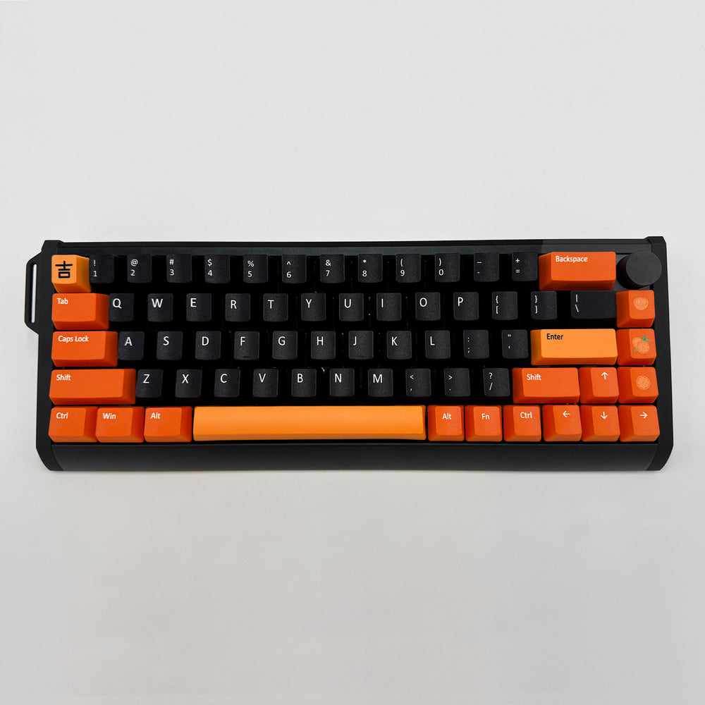 TANGERINE DREAM QWERTY PBT keycaps on a mechanical keyboard, featuring OEM profile keys with Black, Orange and Light Orange Keycaps